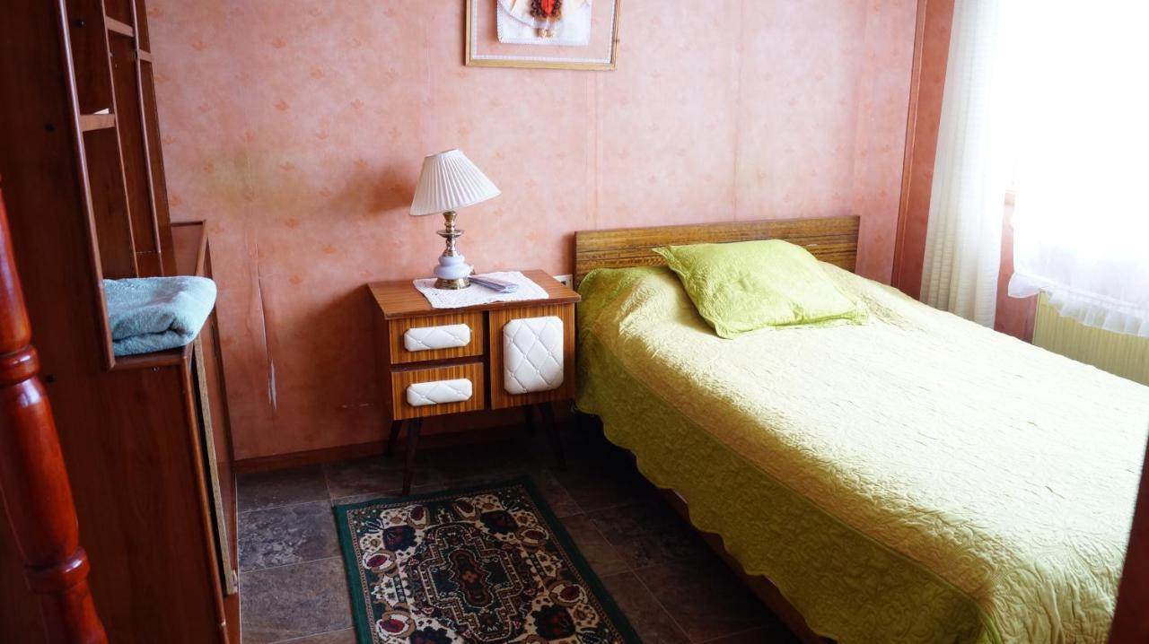 Hostal Bernardita Puerto Natales Ngoại thất bức ảnh