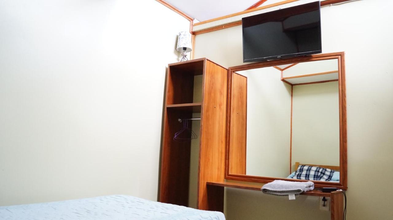 Hostal Bernardita Puerto Natales Ngoại thất bức ảnh