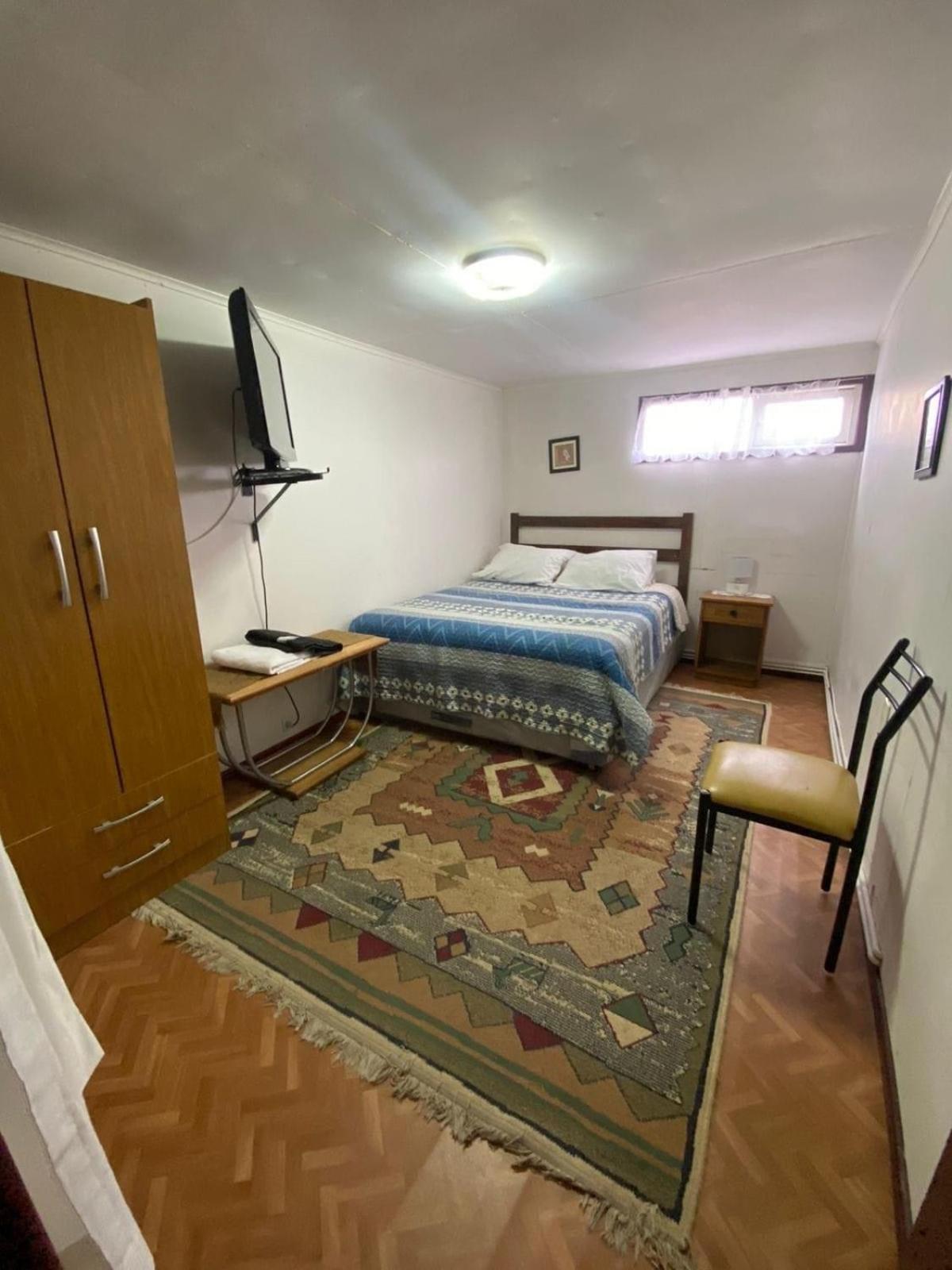 Hostal Bernardita Puerto Natales Ngoại thất bức ảnh